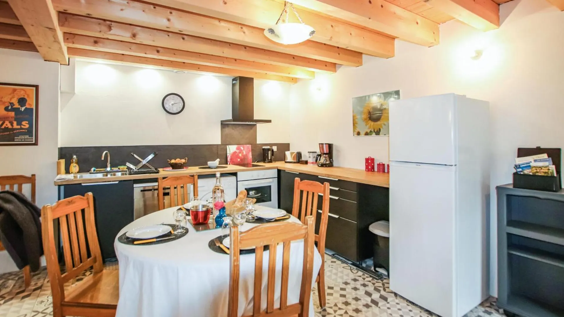 Holiday home Beautiful Home In Rochessauve With Wifi France